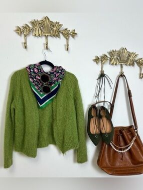 🌿HANDMADE 100% wool cardigan sweater S ptp 19”